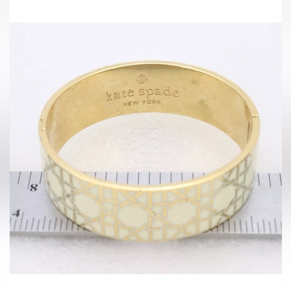 Kate Spade Shoot the Breeze Cream White Gold Enamel Hinged Bangle Bracelet 1181 - Picture 2 of 11